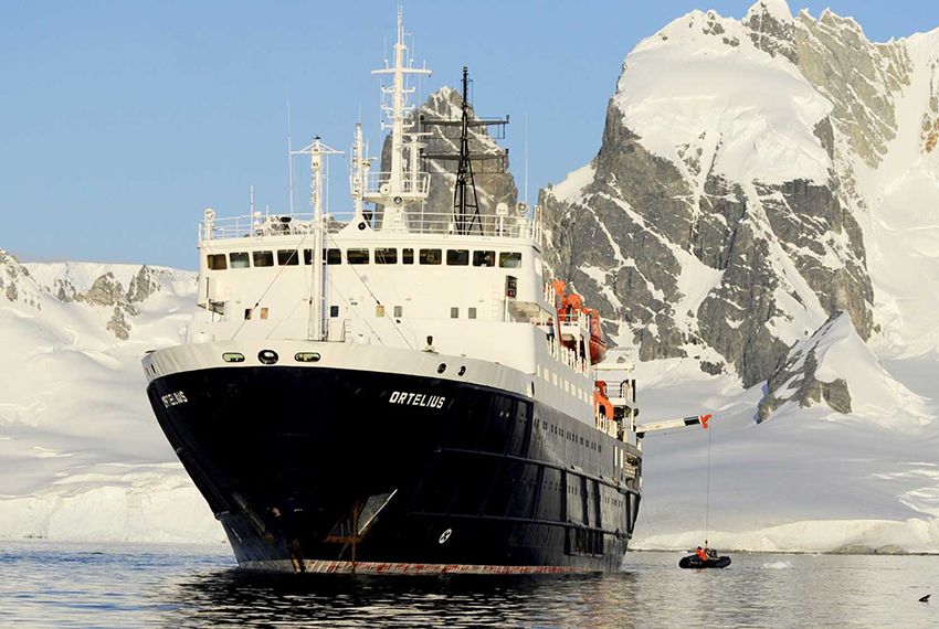 Barcos Antartida - M/V Ortelius
