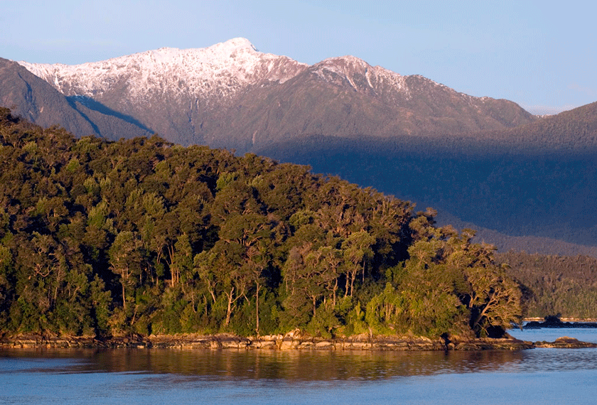 Cruceros Patagonia - Skorpios II Full<br />Campos de Hielo Norte <br />Distrito de Lagos
