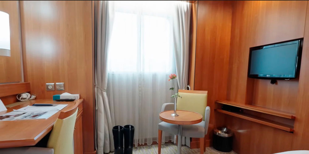 Cabina Window - Deck 4 & 5