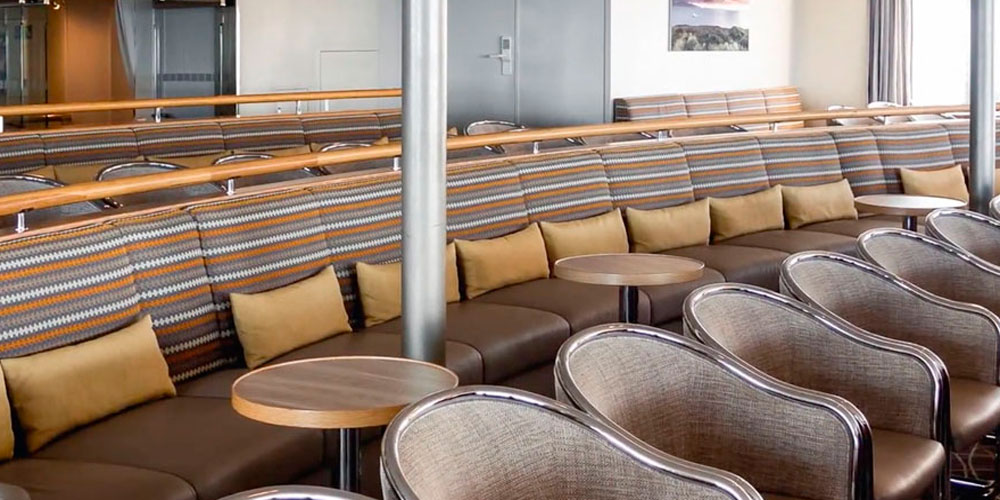 Panorama Lounge: Sala de Observación - Deck 7