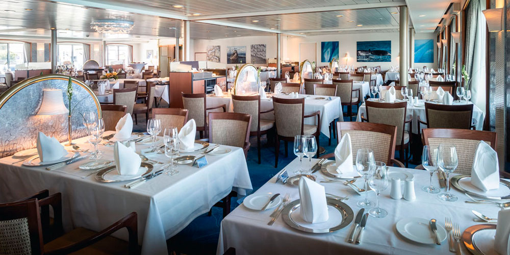 Restaurant & Comedor - Deck 4