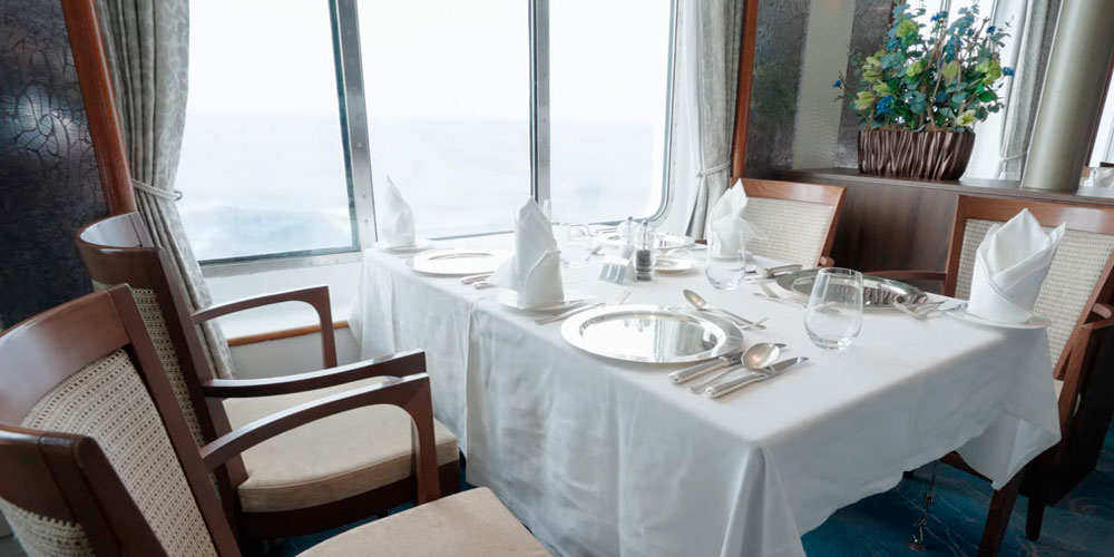 Restaurant & Comedor - Deck 4