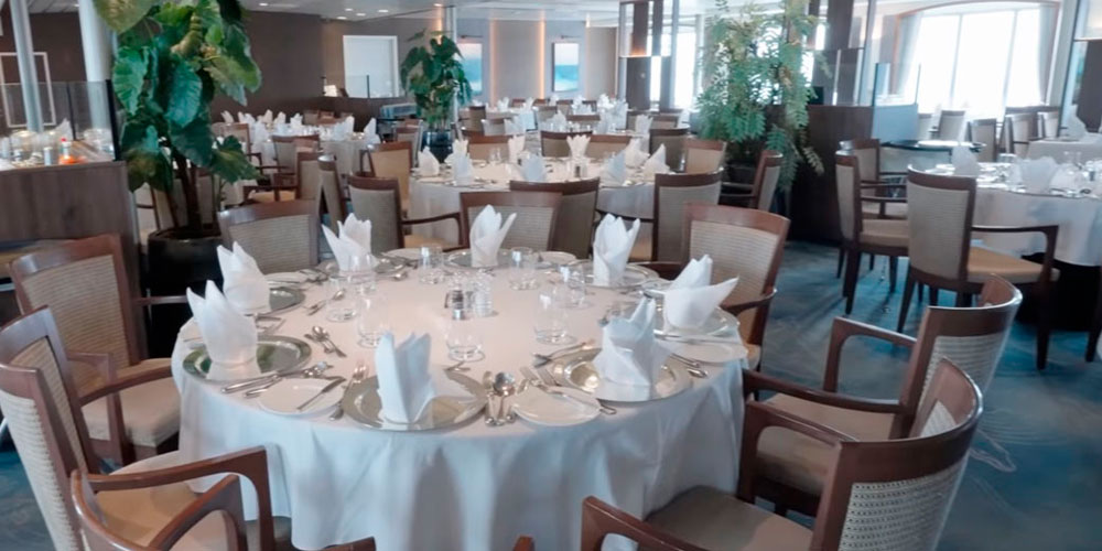 Restaurant & Comedor - Deck 4