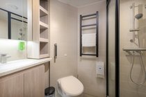 Twin Deluxe Cabin (bathroom) - Deck 6